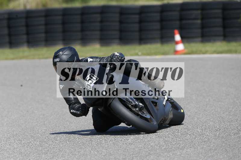 /44 09.08.2025 Plüss Moto Sport ADR/Freies Fahren/550